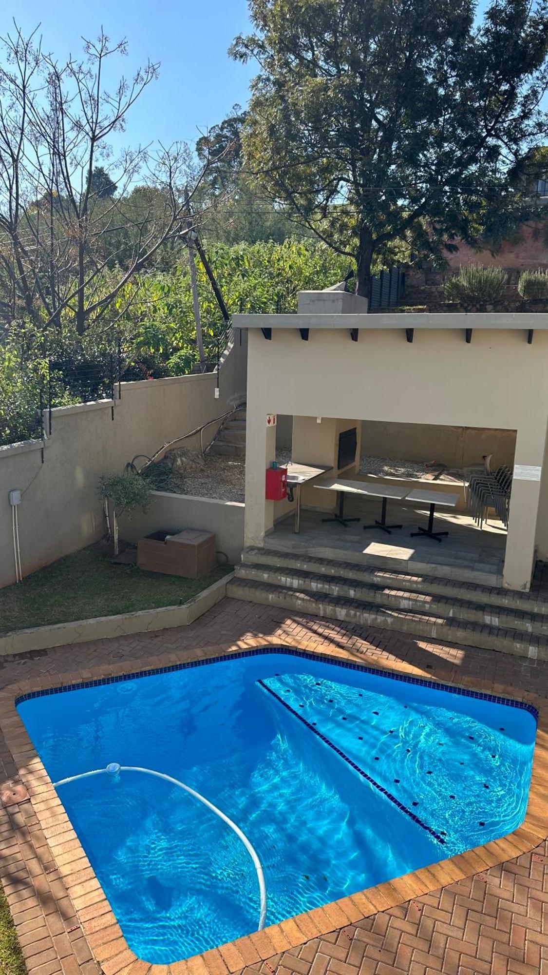 Rnb Guesthouse Roodepoort Bagian luar foto
